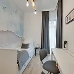 Apartment Sol Marina - Pool, Spa, Wellness, Riverview & Parking By Downtown