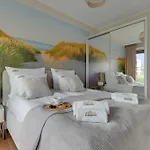 Apartment Sol Marina - Pool, Spa, Wellness, Riverview & Parking By Downtown Wislinka