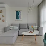 Sol Marina - Pool, Spa, Wellness, Riverview & Parking By Downtown *