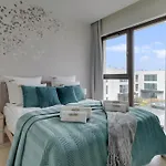 Apartment Sol Marina - Pool, Spa, Wellness, Riverview & Parking By Downtown Wislinka