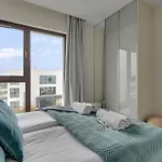 Sol Marina - Pool, Spa, Wellness, Riverview & Parking By Downtown アパート Wislinka