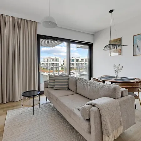 Sol Marina - Pool, Spa, Wellness, Riverview & Parking By Downtown アパート