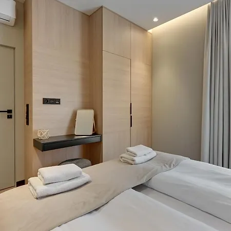 Sol Marina - Pool, Spa, Wellness, Riverview & Parking By Downtown דירה *