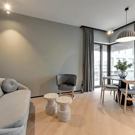 Sol Marina - Pool, Spa, Wellness, Riverview & Parking By Downtown *