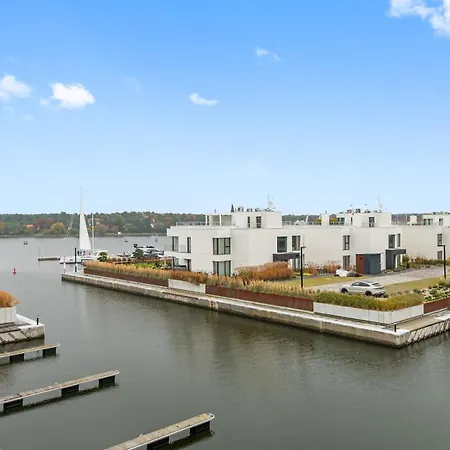 アパート Sol Marina - Pool, Spa, Wellness, Riverview & Parking By Downtown