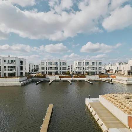 Sol Marina - Pool, Spa, Wellness, Riverview & Parking By Downtown Wislinka