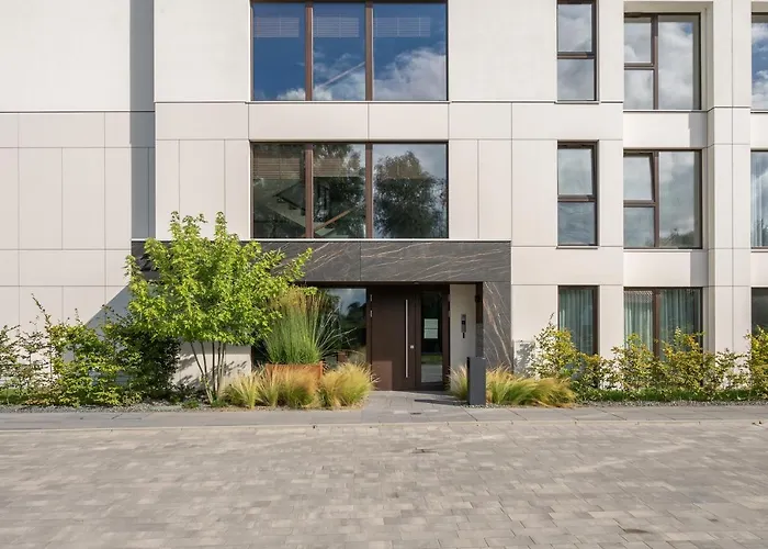 Sol Marina - Pool, Spa, Wellness, Riverview & Parking By Downtown Wislinka